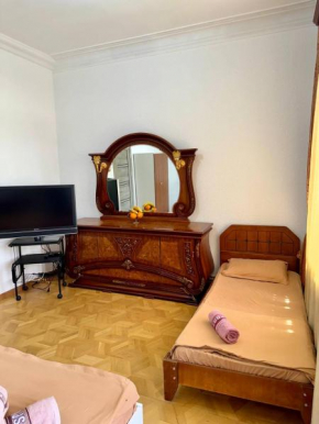 california hostel, Yerevan